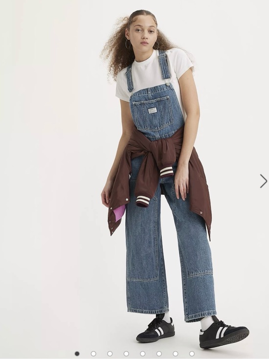 Levi's Pants - ISO Levi's Baggy Highwater Women’s Overalls - size S or M
